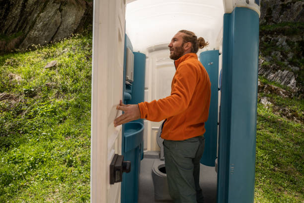Best Sanitation services for porta potties  in Clifton, TX